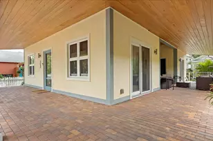 112 S J St, Lake Worth Beach, FL 33460 - Photo 2