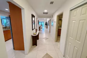 21708 Tall Palm Cir, Boca Raton, FL 33433 - Photo 4
