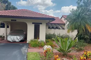 21708 Tall Palm Cir, Boca Raton, FL 33433 - Photo 2
