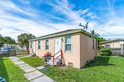 320 Swain Boulevard, Greenacres, FL 33463 - Photo 2