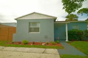 158 W 25th St, Riviera Beach, FL 33404 - Photo 12