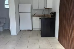 136 N 24th Ave, Hollywood, FL 33020 - Photo 4