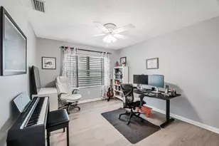 2390 Saratoga Bay Dr, West Palm Beach, FL 33409 - Photo 30