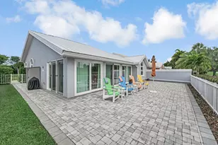 2390 Saratoga Bay Dr, West Palm Beach, FL 33409 - Photo 42
