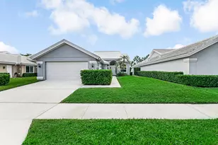 2390 Saratoga Bay Dr, West Palm Beach, FL 33409 - Photo 2