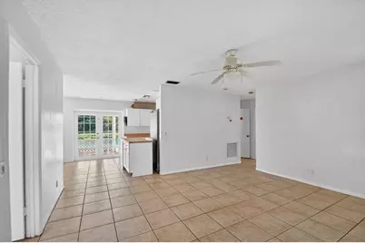 1006 SW 28th Avenue, Boynton Beach, FL 33426 - Photo 10