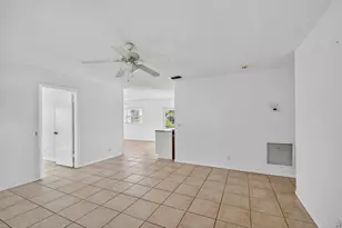 1006 SW 28th Ave, Boynton Beach, FL 33426 - Photo 6