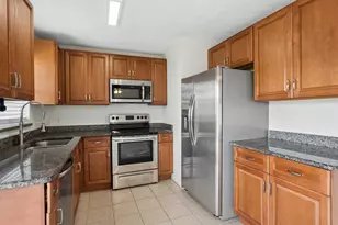 825 SW Canary Terrace, Port Saint Lucie, FL 34953 - Photo 8