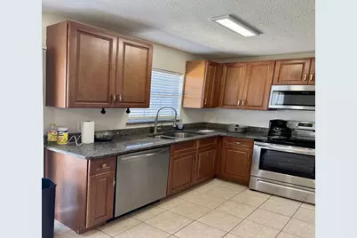825 SW Canary Terrace, Port Saint Lucie, FL 34953 - Photo 4