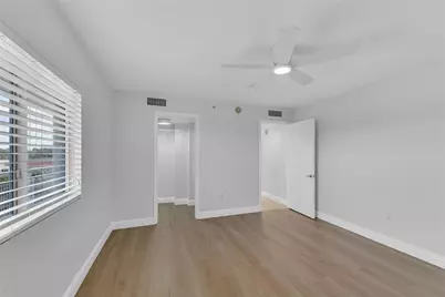 900 SE 2nd Street #502, Fort Lauderdale, FL 33301 - Photo 18