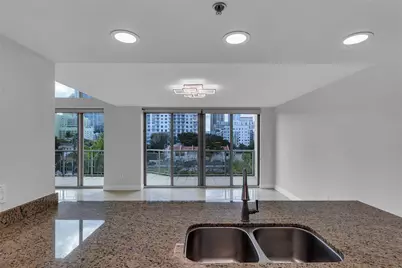 900 SE 2nd Street #502, Fort Lauderdale, FL 33301 - Photo 8