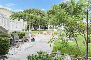 145 Dorchester G, West Palm Beach, FL 33417 - Photo 2