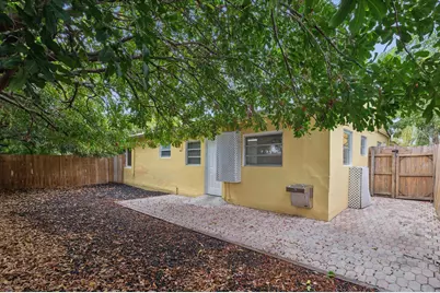 411 E Commercial Boulevard, Oakland Park, FL 33334 - Photo 16