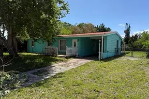 2443 2nd Pl SW, Vero Beach, FL 32962 - Photo 1