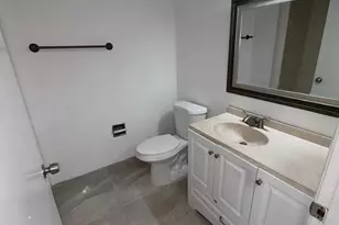 9405 Fontainebleau Blvd, Miami, FL 33172 - Photo 14