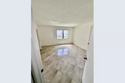 9405 Fontainebleau Boulevard #109, Miami, FL 33172 - Photo 18