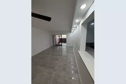 9405 Fontainebleau Boulevard #109, Miami, FL 33172 - Photo 4