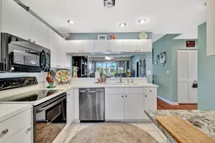 6062 SE Landing Way, Stuart, FL 34997 - Photo 8