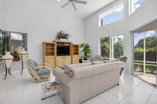 21650 Frontenac Ct, Boca Raton, FL 33433 - Photo 10