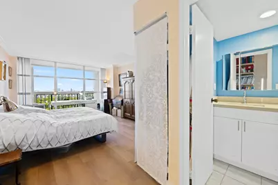 600 Parkview Drive #823, Hallandale Beach, FL 33009 - Photo 18