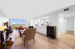 600 Parkview Dr, Hallandale Beach, FL 33009 - Photo 4