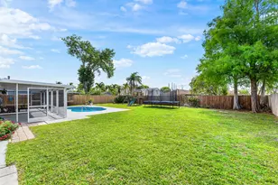 144 Cordoba Cir, Royal Palm Beach, FL 33411 - Photo 24