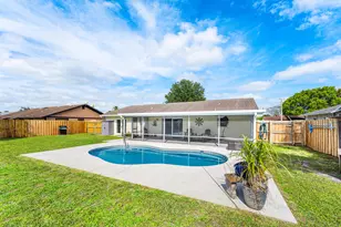 144 Cordoba Cir, Royal Palm Beach, FL 33411 - Photo 26