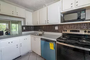 8360 Sands Point Blvd, Tamarac, FL 33321 - Photo 8