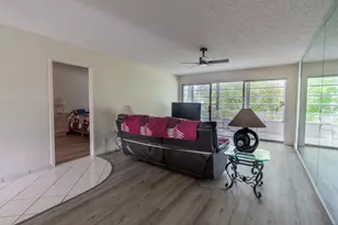 8360 Sands Point Blvd, Tamarac, FL 33321 - Photo 4