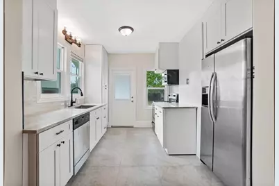 517 Sunrise Court, Lake Worth Beach, FL 33460 - Photo 4