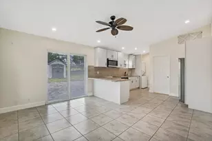517 Sunrise Ct, Lake Worth Beach, FL 33460 - Photo 20