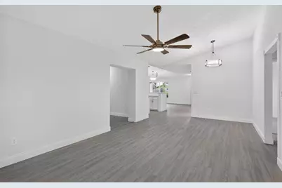 124 SE Eyerly Avenue, Port Saint Lucie, FL 34983 - Photo 6