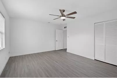 124 SE Eyerly Avenue, Port Saint Lucie, FL 34983 - Photo 20