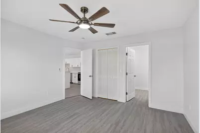 124 SE Eyerly Avenue, Port Saint Lucie, FL 34983 - Photo 20