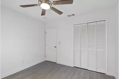 124 SE Eyerly Avenue, Port Saint Lucie, FL 34983 - Photo 12