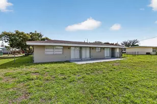 157 SE Calmoso Dr, Port Saint Lucie, FL 34983 - Photo 4
