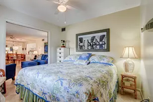 334 Pine Ridge Cir, Greenacres, FL 33463 - Photo 18
