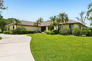 15220 Cedar Bluff Pl, Wellington, FL 33414 - Photo 2