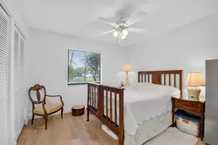 3050 Presidential Way, West Palm Beach, FL 33401 - Photo 18