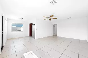 271 NE 57th Ct, Oakland Park, FL 33334 - Photo 8