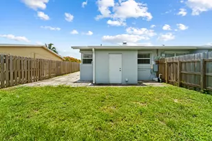 271 NE 57th Ct, Oakland Park, FL 33334 - Photo 22