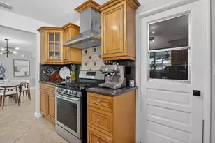 571 SE 14th St, Pompano Beach, FL 33060 - Photo 24
