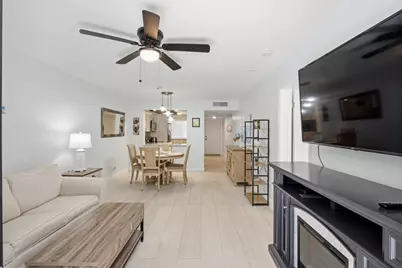 3138 Via Poinciana #306, Lake Worth, FL 33467 - Photo 14