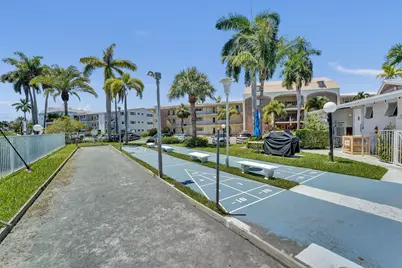 455 Paradise Isle Boulevard #305, Hallandale Beach, FL 33009 - Photo 26