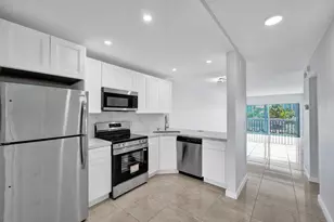 455 Paradise Isle Blvd, Hallandale Beach, FL 33009 - Photo 4