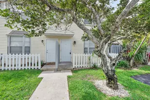 185 SW 3rd St, Pompano Beach, FL 33060 - Photo 4