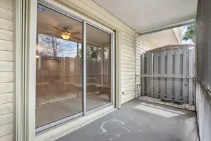 185 SW 3rd St, Pompano Beach, FL 33060 - Photo 18