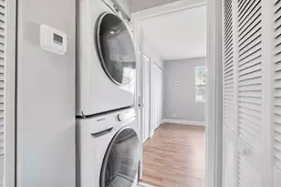 185 SW 3rd St, Pompano Beach, FL 33060 - Photo 32