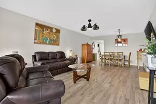2950 N Palm Aire Dr, Pompano Beach, FL 33069 - Photo 8