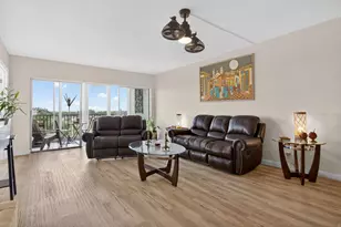 2950 N Palm Aire Dr, Pompano Beach, FL 33069 - Photo 6